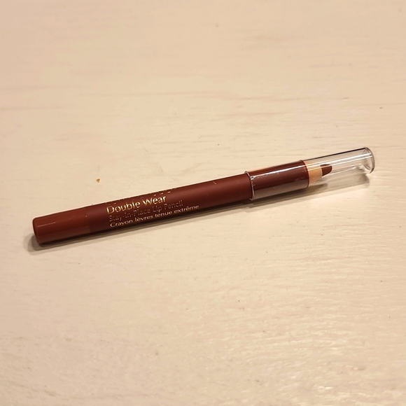 NIP Estee Lauder Double Wear Stay-In-Place Lip Pencil - Spice - Picture 1 of 4